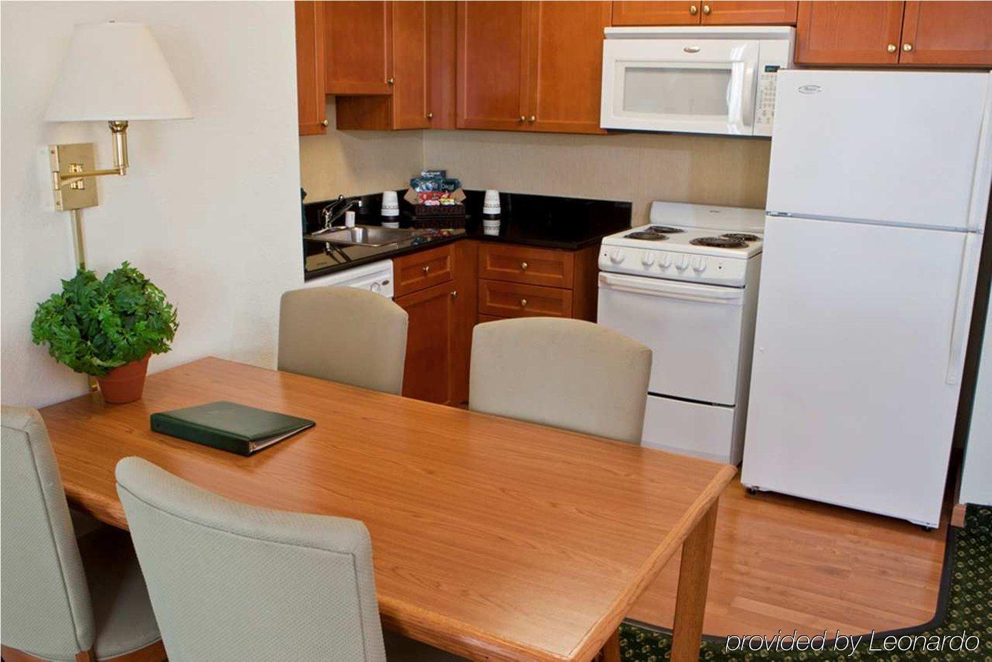 Homewood Suites By Hilton Dallas-Park Central Area Bilik gambar