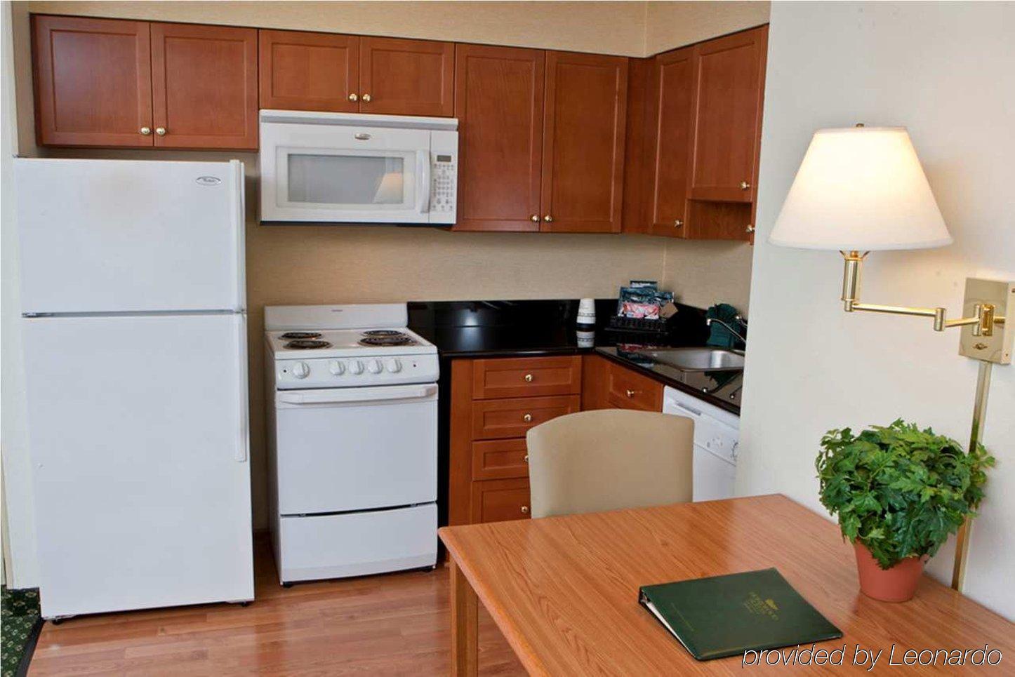 Homewood Suites By Hilton Dallas-Park Central Area Bilik gambar